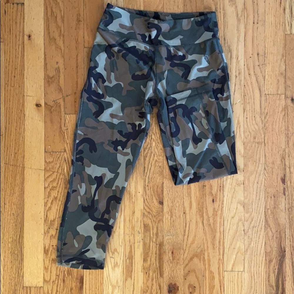 Vogo Athletica workout leggings